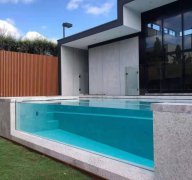 如何找到一家好的游泳池設(shè)備廠家