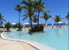 別墅游泳池需要什么樣的水處理設(shè)備？如何后期維護(hù)？