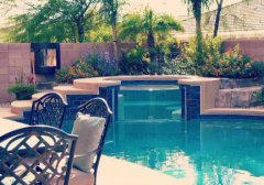 亞克力材料是目前游泳池施工的專業(yè)材料